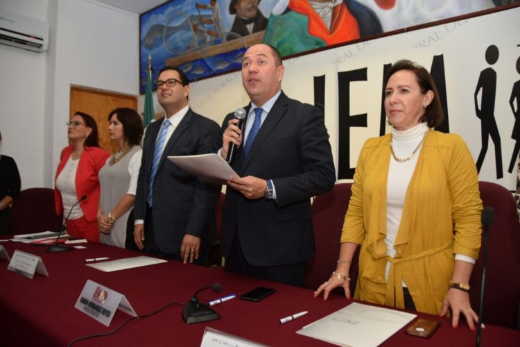 Signan Convenio de Colaboración y Coordinación entre DIF-CEDH-IEM