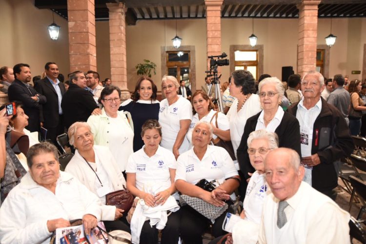 Programas para adultos mayores no procuran inclusión económica del sector: Andrea Villanueva