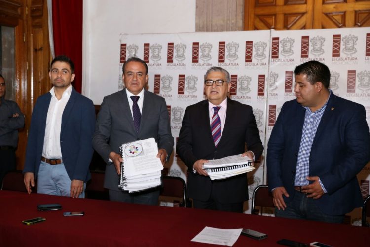 Entrega Ejecutivo Estatal proyecto de Paquete Fiscal 2017 al Poder Legislativo.