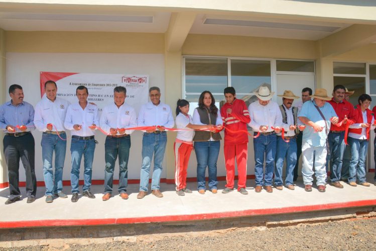 Gobierno del Estado, comprometido con el Cobaem: Bustos Aguilar.