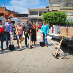 Entrega César Chávez apoyos a más de 150 habitantes.