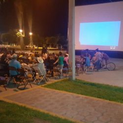 Inicia "Cine bajo las estrellas" en La Ruana