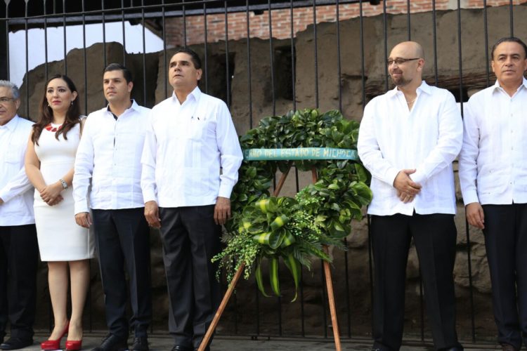 Encabeza Gobernador festejos del CCII Aniversario de la Promulgación de la Constitución de Apatzingán