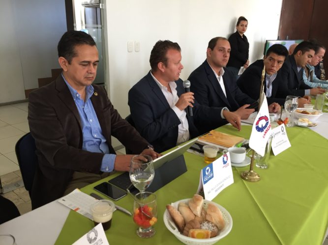 Presenta ProAm proyectos ambientales al sector industrial de Uruapan