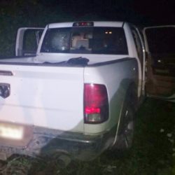 SSP asegura vehículo robado, granada y cartuchos en Apatzingán.