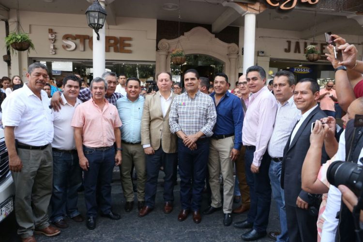 Agradecen aguacateros al Gobernador disposición para resolver problemática