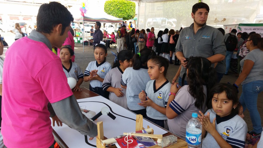 Caravana de la ciencia en Pátzcuaro