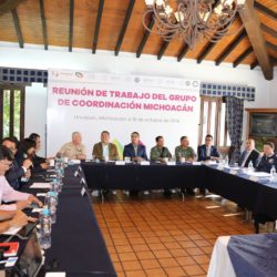 Sesiona Grupo de Coordinación Michoacán en Uruapan