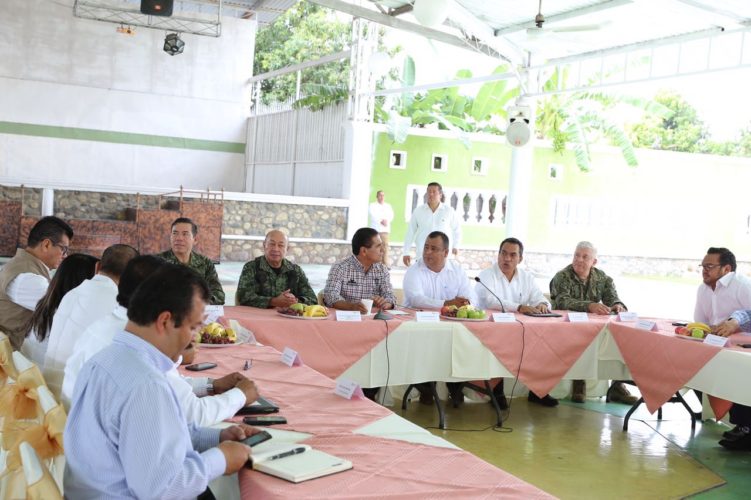 Sesiona en Tepalcatepec Grupo de Coordinación Michoacán