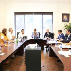 Revisa Gobernador estrategias en seguridad, educación y desarrollo social para el estado