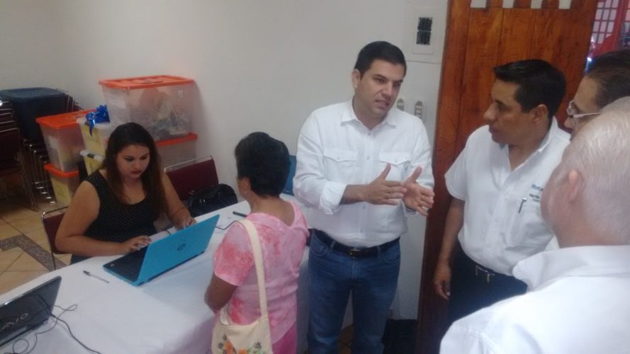 Activa Club Rotario Apatzingán campaña de lentes a bajo costo