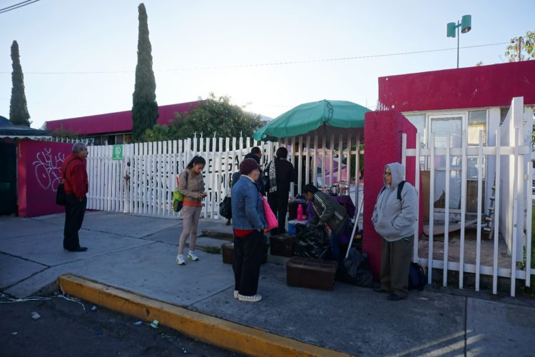 Preparativos para engalanar el centro de Buenavista