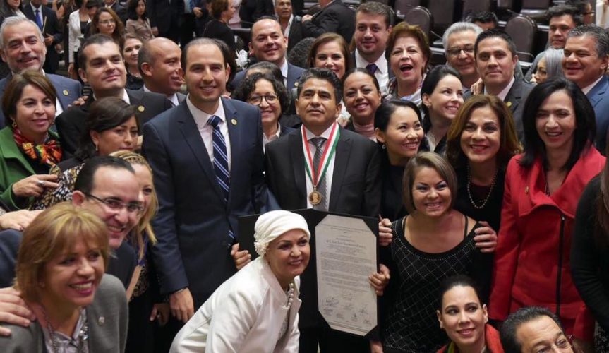 Reforzar protección y asesoría legal a migrantes michoacanos: Marko Cortés