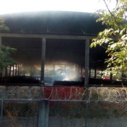 Se incendia bodega de plásticos