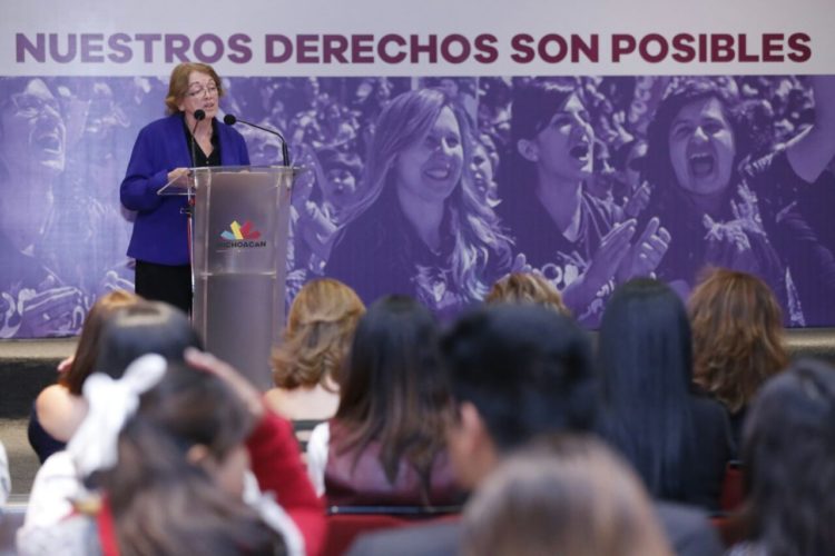Reconoce Sara Sefchovich acciones del Gobierno del Estado a favor de las mujeres