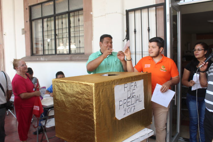 Sortea tesorería electrónicos entre contribuyentes de predial locales