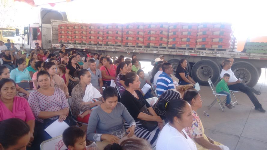 Entrega la Sedatu materiales para 200 acciones de vivienda