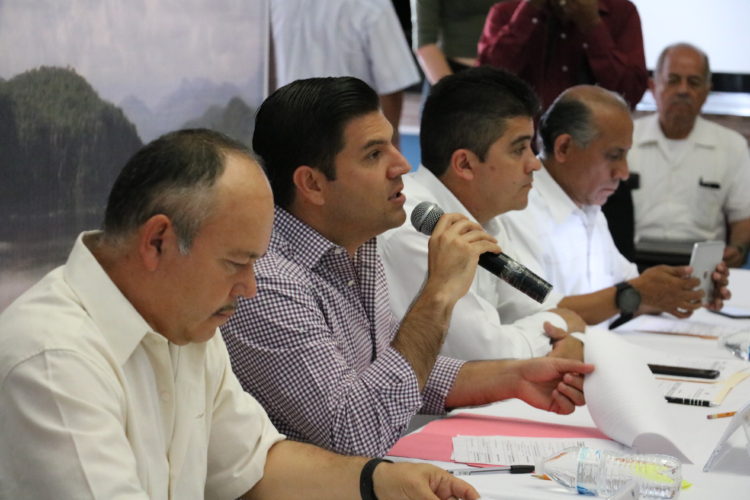Presentan plan para mejoramiento de infraestructura hidráulica