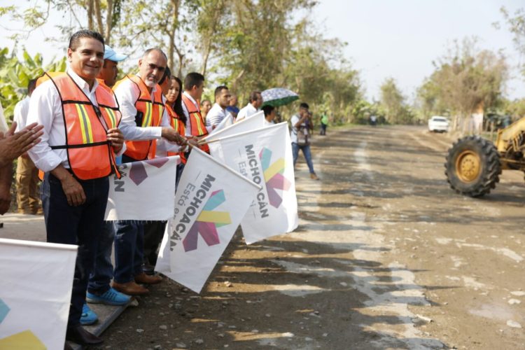 Avanzan obras y acciones para el desarrollo de Coahuayana