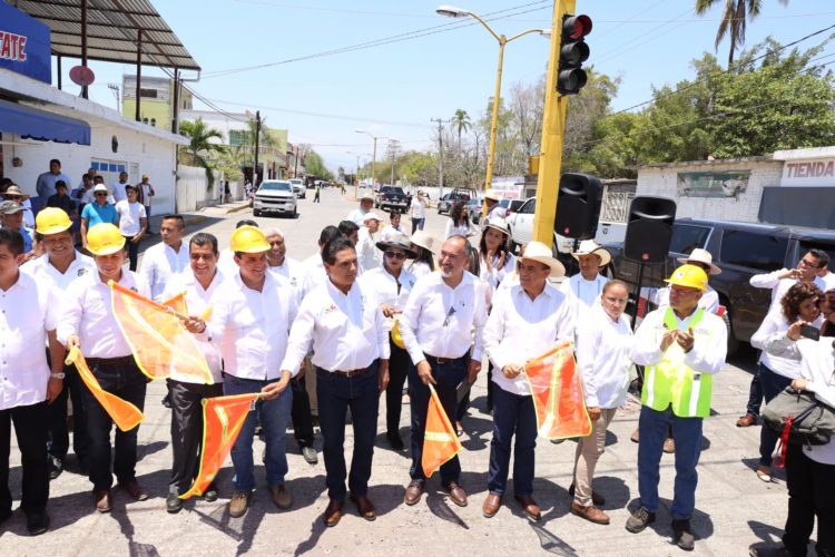 Arranca Gobernador obras por más de 30 mdp en Múgica