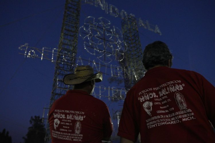 Inauguran 4° Feria Internacional de la Pirotecnia Indaparapeo 2017