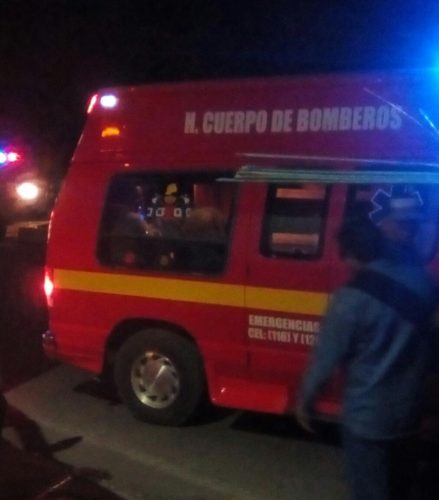 Asaltan balneario; hieren al velador con arma hechiza