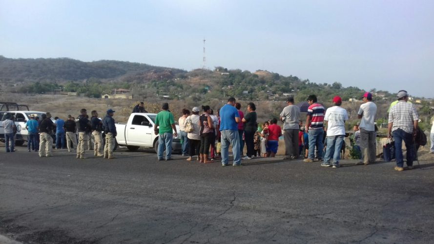Nuevo intento de desalojo contra habitantes de colonia La Joyita