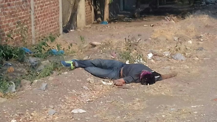 Encuentran a hombre ahorcado