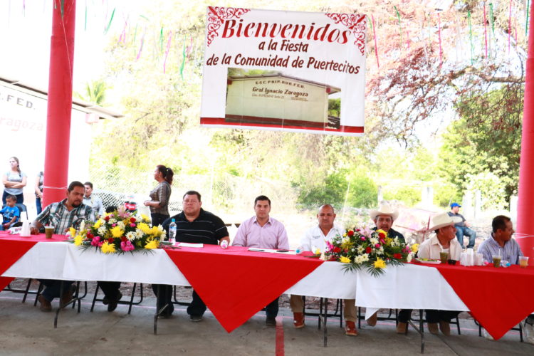 Recibe escuela primaria de Puertecitos techumbre