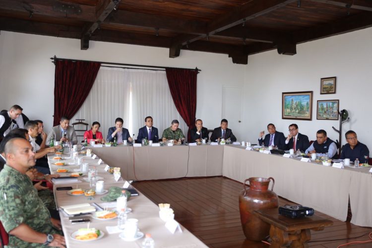 El Gobernador del Estado encabeza reunión del Grupo de Coordinación para la Seguridad Local de Morelia.