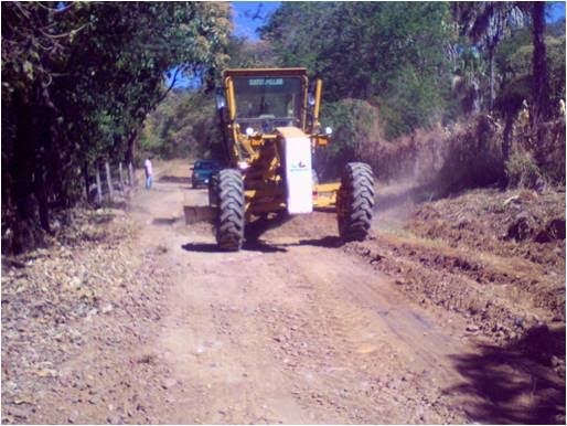 Invierte Sedrua 4.7 mdp en caminos rurales de Madero