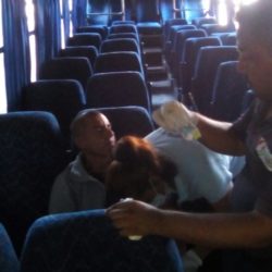 Narcotizan a pasajero de autobús; le quitan fuerte suma de dinero