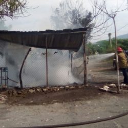 Se quema casa por corto circuito