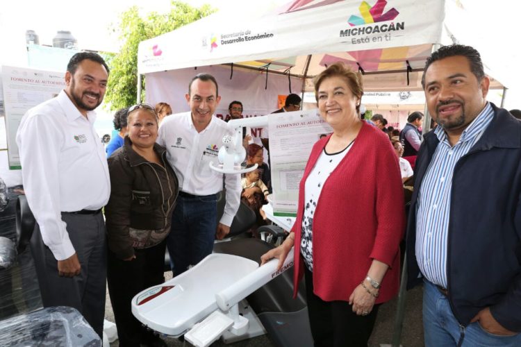 Entregan apoyos a proyectos productivos morelianos en la Caravana #CercaDeTi