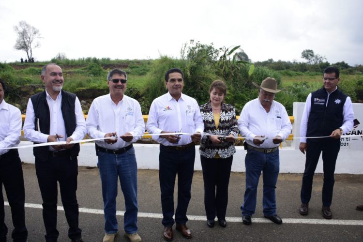Silvano Aureoles inaugura y arranca obras en beneficio de Peribán por más de 31 mdp