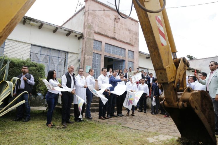 Reactiva Gobernador obra en Centros de Salud de Nuevo Urecho y Ario