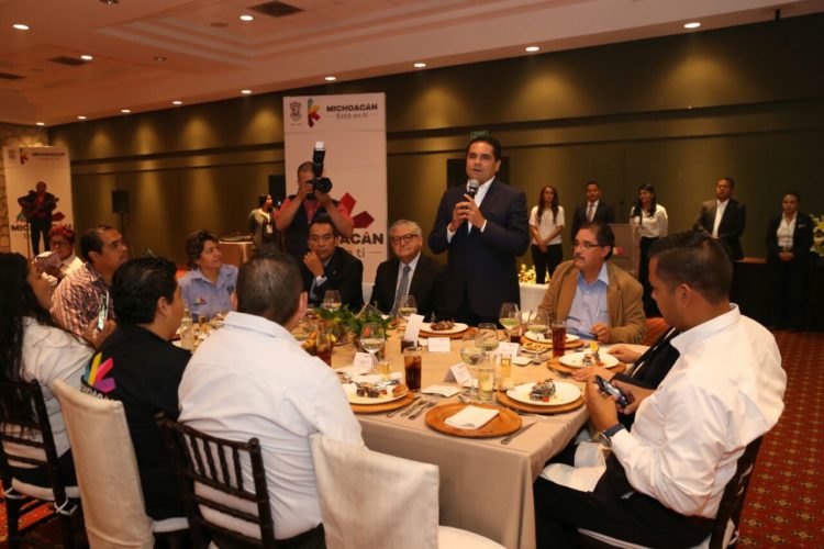 Fortalece Gobernador trabajo conjunto con el STASPE