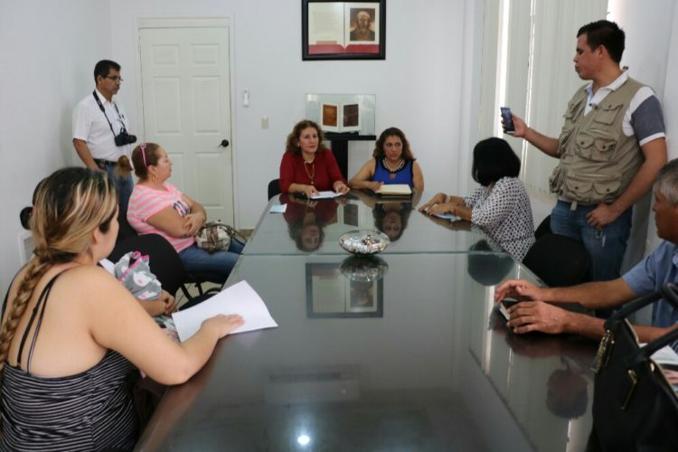 Unos 45 emprendedores de Apatzingán solicitan créditos del gobierno del estado: GCC
