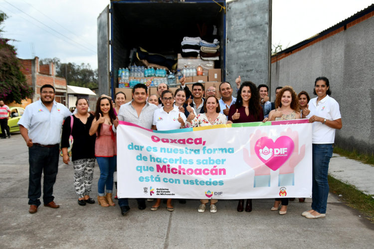 Michoacán envía 16 toneladas de ayuda a Oaxaca