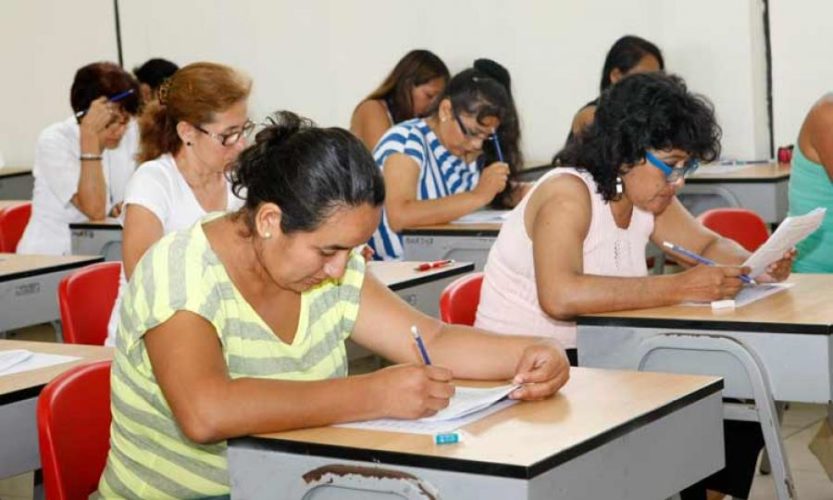 CEBA-Apatzingán, gran oportunidad de estudio para adultos: Zárate
