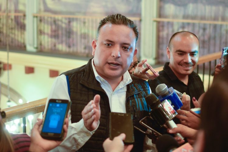 Mayor responsabilidad con la educación en Michoacán, pide Carlos Quintana