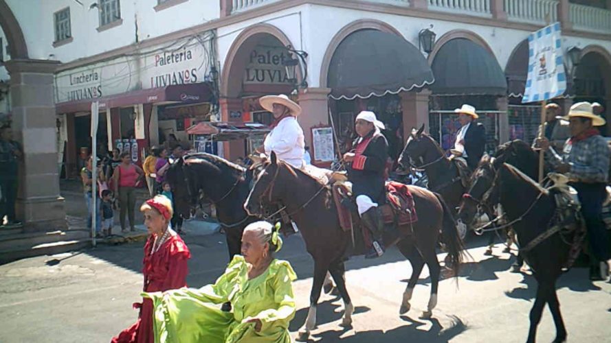Con cabalgata, rememoran llegada de Morelos a Apatzingán hace 203 años
