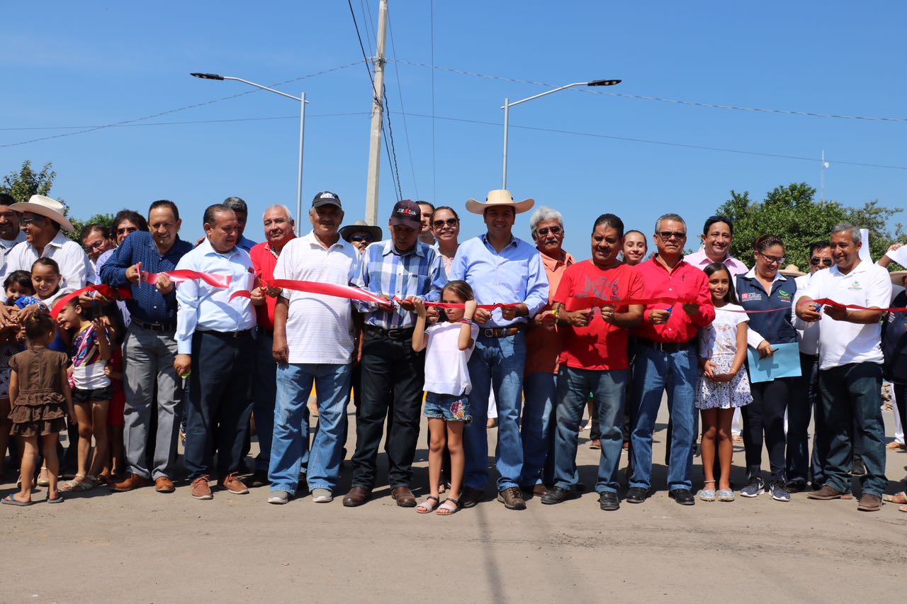César Chávez inaugura obra por 6 mdp en El Recreo  