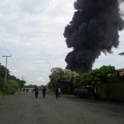 No en "Aga", sino en bodega aledaña, megaincendio de ayer en Apatzingán