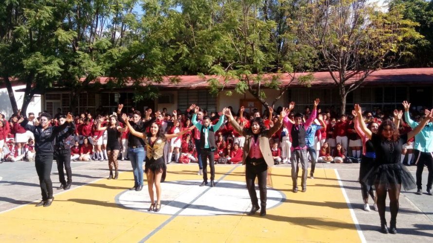 Cumple Cobaem 34 años al servicio de la juventud de Jacona