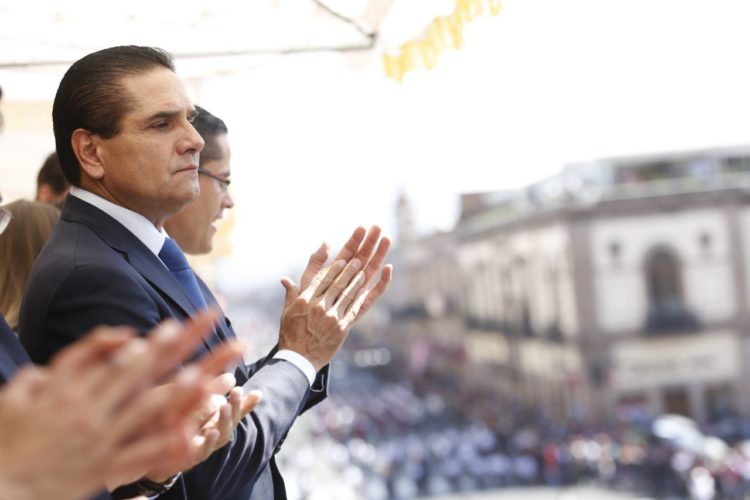 Viven michoacanos fiesta deportiva en desfile conmemorativo de la Revolución Mexicana