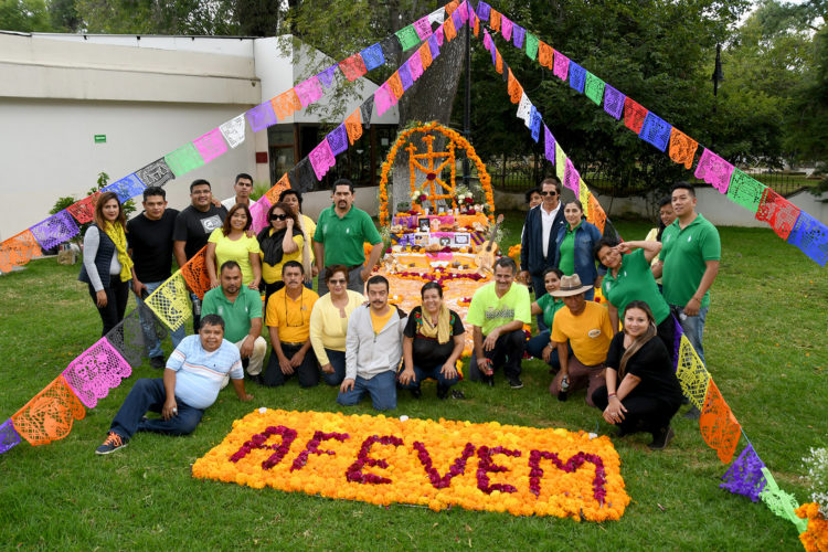 DIF Michoacán preserva la tradición de la Noche de Muertos