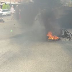 Muere pareja de motociclistas atropellada: niño resulta herido