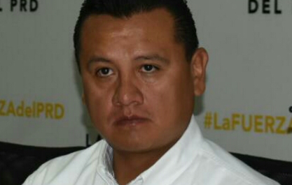 Torres Piña buscará candidatura al Senado