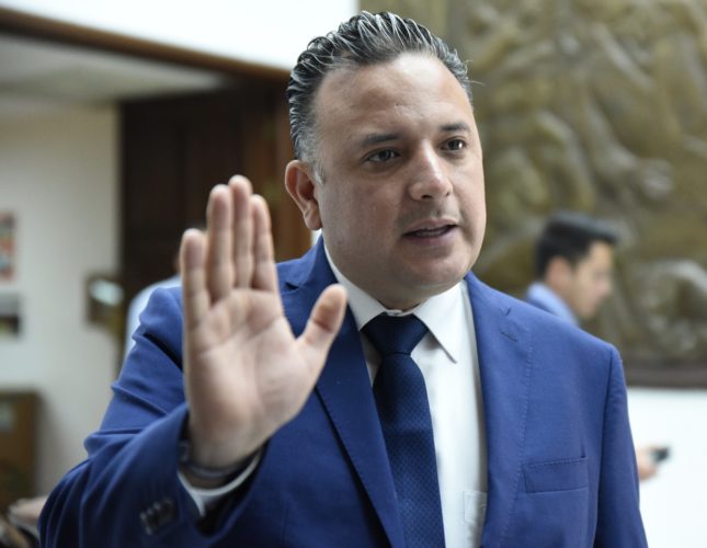 Necesario mejorar capacitación de los cuerpos policiacos de Michoacán: Carlos Quintana